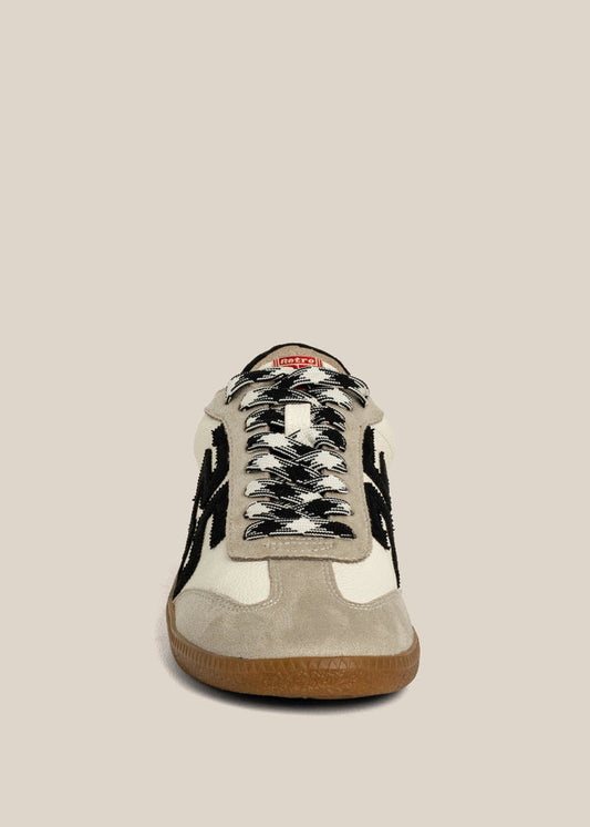 Retro 25 Sneaker-Black