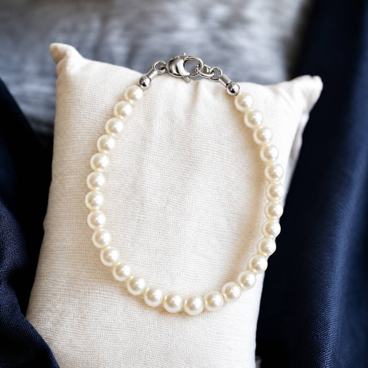 Classic Pearl Bracelet