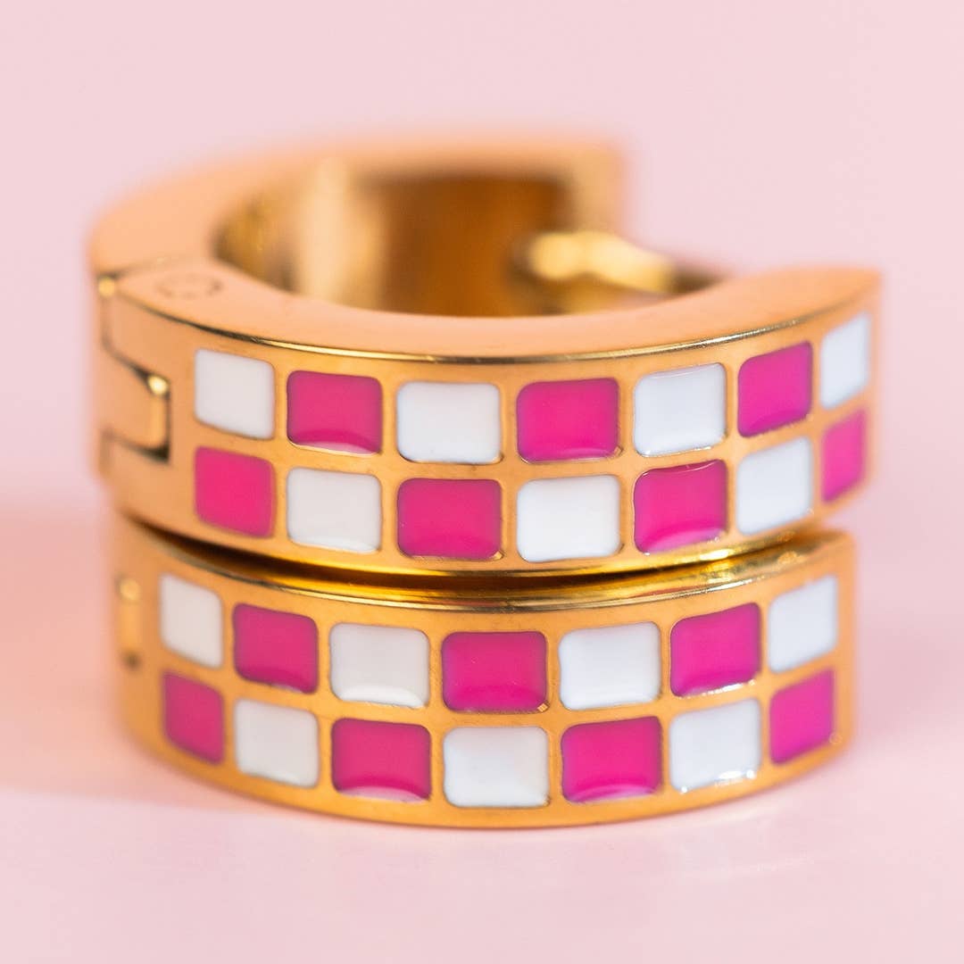 Hot Pink Checkered Huggies