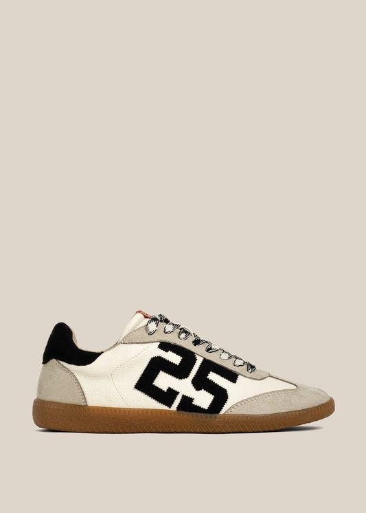 Retro 25 Sneaker-Black